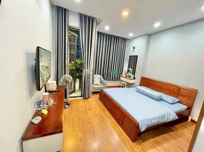 Nhà Thuê, Khu Tên Lửa, Bình Tân, 4X20 3 Lầu 4Pn, Full Nội Thất