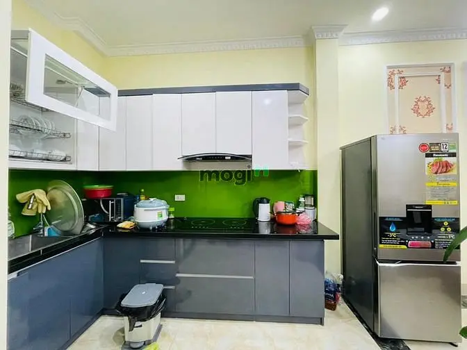 Nhà Nguyễn Lương Bằng - Đống Đa Dt 35M2 X 6 Tầng Giá 4.7 Tỷ, Ngõ Ô Tô