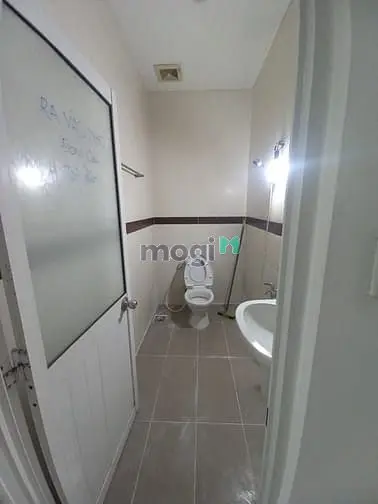 Cho Thuê Mặt Bằng Mặt Tiền Sầm Uất Đường D5 (Gần Đại Học Ngoại Thương)