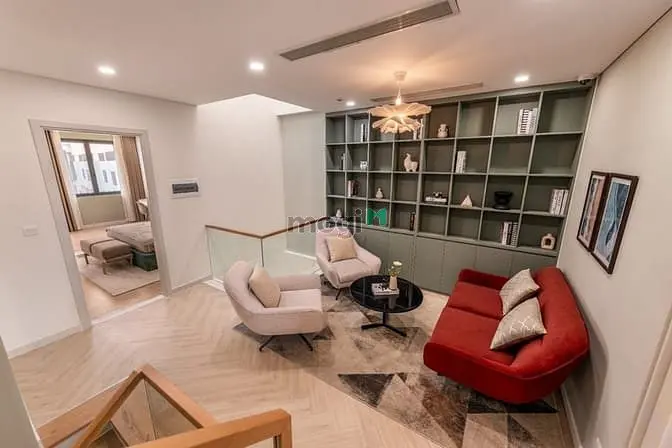 Bán Gấp Căn Nhà Phố Lk39 Dt 100M2, 3 Lầu Giá Đầu Tư Ngay T&T Long Hậu