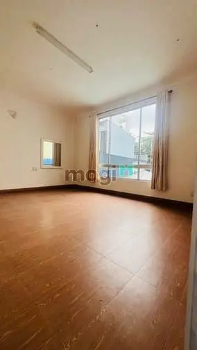 24 Tỷ! Bán Khuôn Đất Xây Cao Hẻm Xe Hơi Ngay Vincom Nguyễn Xí - 10X16M