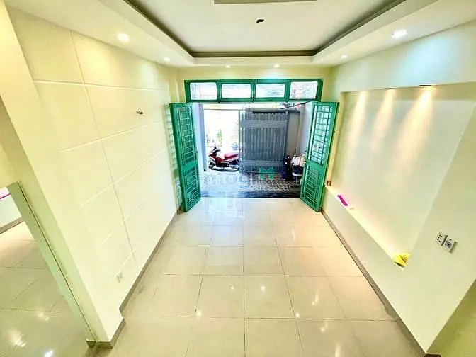 Bán Nhà 66M²-7.2 Tỷ, 2 Lầu Phù Hợp Ở/Xây Mới Sát Vách Quận 1
