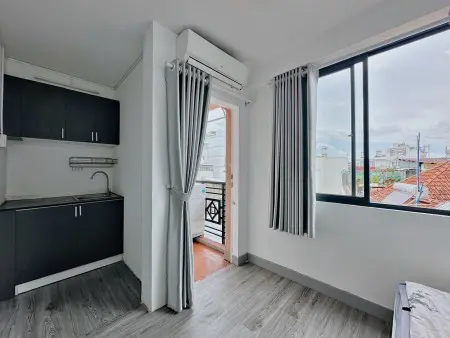 Studio Ban Công - Full Nội Thất Ngay Hoàng Văn Thụ , Phú Nhuận