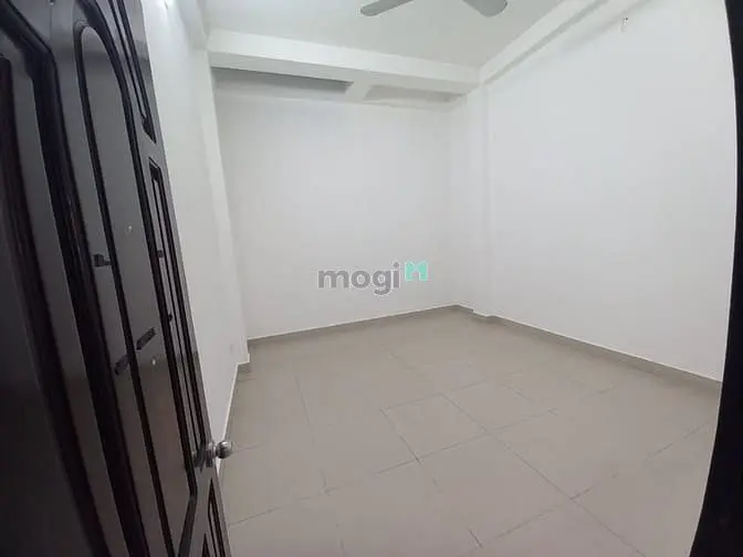 Cho Thuê Mặt Bằng Mặt Tiền Sầm Uất Đường D5 (Gần Đại Học Ngoại Thương)