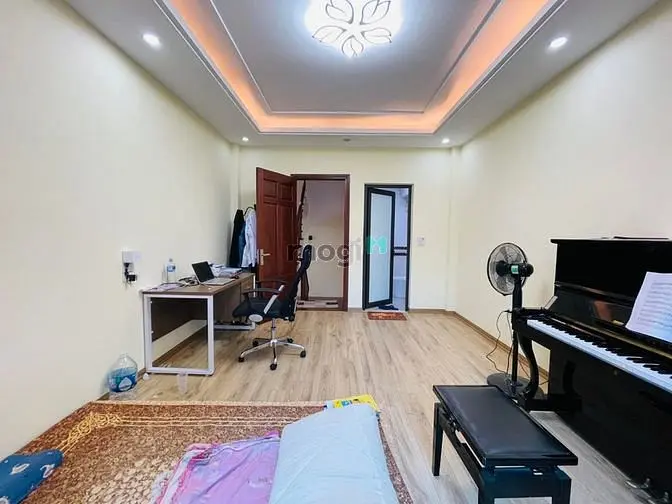 Nhà Nguyễn Lương Bằng - Đống Đa Dt 35M2 X 6 Tầng Giá 4.7 Tỷ, Ngõ Ô Tô
