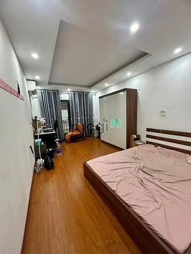 Chính Chủ Cho Thuê Nhà Riêng 5 Tầng - Gần Nhiều Đh Lớn - Nhà Mới Đẹp