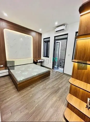 Nhà Cầu Giấy-50M-5 Tầng-Full Nội Thất-Lô Góc 3 Thoáng-11 Tỷ