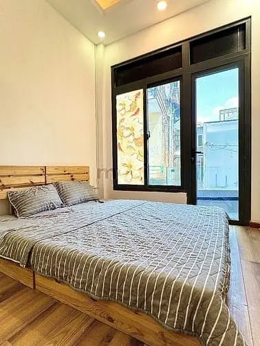 Balcony Studio Full Nội Thất Ngay Khu Phố Ẩm Thực Phan Xích Long