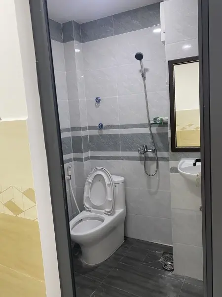Cho Thuê Phòng Giá Rẻ 18M2 Có Bancol - Gần Đh Gtvt, Đh Ngoại Thương, Đh Hutech, Đh Quốc Tế Hồng Bàng