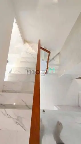 Nhà Mới Đẹp Phạm Hữu Lầu, Q7-Diện Tích : 40,6M2-1T1L-2Pn,3Wc,Shr,Ntcb