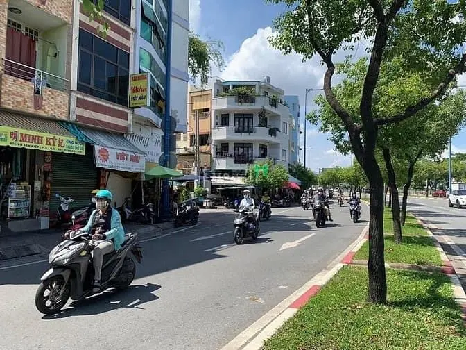 Phòng Vip Quận 5 , Sau Lưng Đại Học Y Dượt, 40M2. Giá Cực Rẻ
