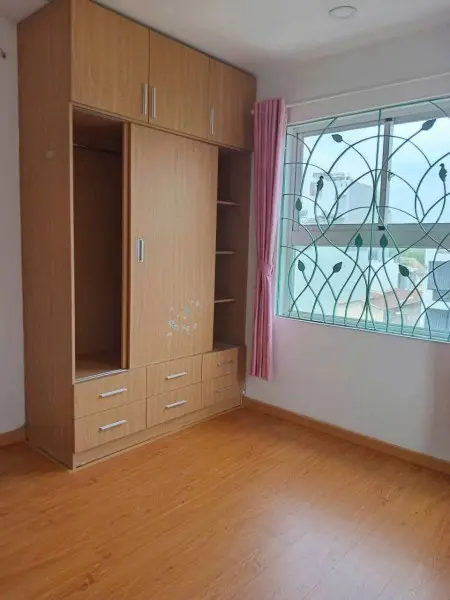 Chung Cư Đặng Văn Ngữ Căn 2 Phòng Ngủ Giá 11Tr5/Th