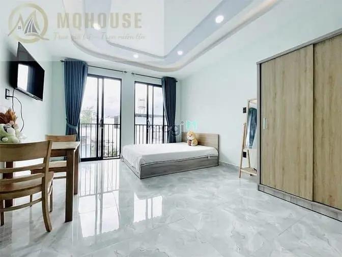 Balcony Studio Full Nội Thất Ngay Khu Phố Ẩm Thực Phan Xích Long