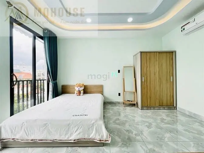 Balcony Studio Full Nội Thất Ngay Khu Phố Ẩm Thực Phan Xích Long