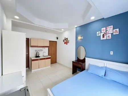 Phòng Cửa Sổ Trời Đủ Nội Thất Gần Lotte Gò Vấp