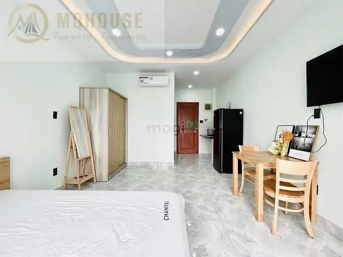 Balcony Studio Full Nội Thất Ngay Khu Phố Ẩm Thực Phan Xích Long