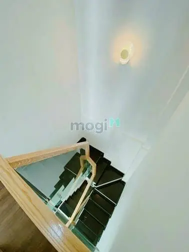 Giảm Mạnh Nhà Đẹp Cách Mạng Tháng Tám 39M2 2Pn 3Wc Hẻm Xe Hơi