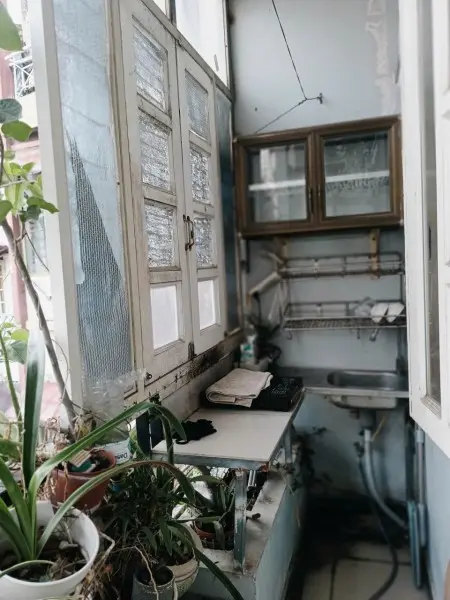 2 Cửa Sổ Thoáng, Ban Công, Tách Bếp, Wc Riêng - Hẻm 48 Hồ Biểu Chánh, Phú Nhuận