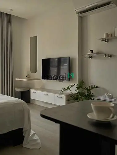 Căn Hộ 1Pn Ban Công Vintage Như Từ Trong Tranh Bước Ra Ngay Hàng Xanh
