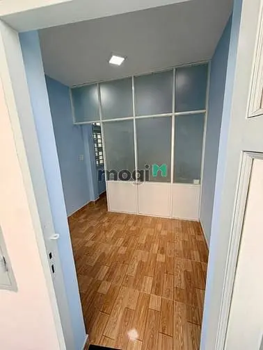 Cho Thuê Nhà 1 Trệt 1 Lầu 1 Sân Thượng Mặt Tiền Sầm Uất Nguyễn Xí