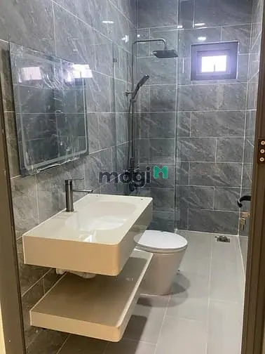 Bán Nhà 1 Trệt 3 Lầu, Ngang 5M, Đường 359 Đỗ Xuân Hợp, Phước Long B