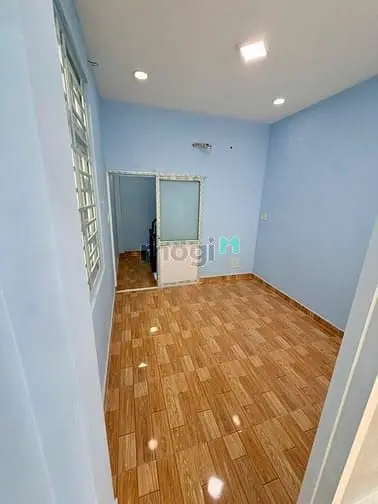 Cho Thuê Nhà 1 Trệt 1 Lầu 1 Sân Thượng Mặt Tiền Sầm Uất Nguyễn Xí