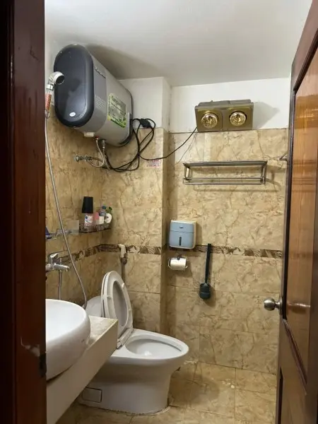 Chính Chủ Đứng Tên Sổ Đỏ Cho Thuê Nhà Số 20/1 Phúc Tân, Hoàn Kiếm, Hà Nội