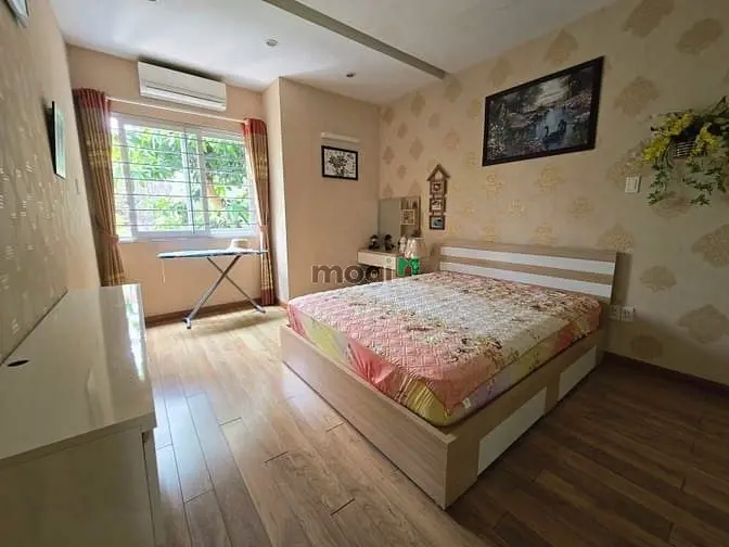 Phố Nguyễn Văn Cừ - Ô Tô Tránh – 291 M2 3 T – Mt 9.5 M – Giá 72.8 T