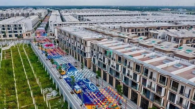 Bán Căn Nhà Phố Góc 2 View Công Viên, Hồ Bơi, Cạnh Trường Fpt Long An