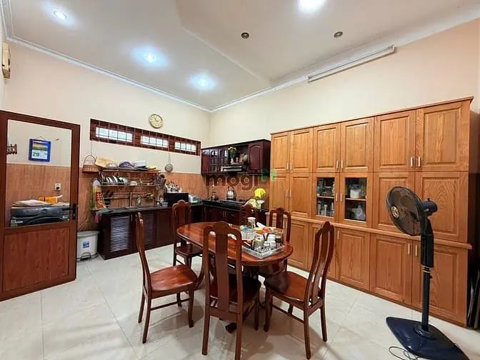 Bán Biệt Thự Cổ Ngay Trung Tâm Q.10 - 7,9M X 23M Chỉ 46,5 Tỷ