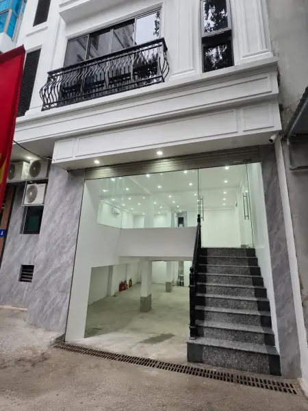 Cho Thuê Nhà 6 Tầng Thông Sàn - Nguyễn Văn Huyên