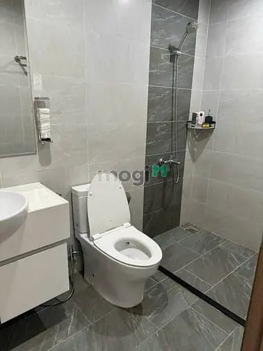 Bán Căn 2Pn2Wc Ori Full Nội Thất 2Tỷ8 (Btp) Lh Khánh Vy Xem Nhà