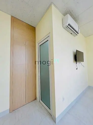 Studio Cửa Sổ Hầm Xe Thang Máy Bảo Vệ Ngay Trần Quang Khải Quận 1