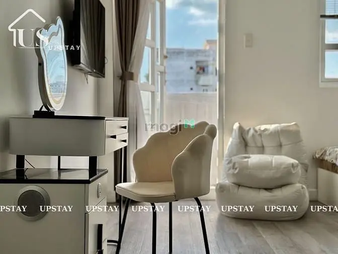 Studio Balcony Thang Máy Full Nội Thất Ngay Trần Khánh Dư