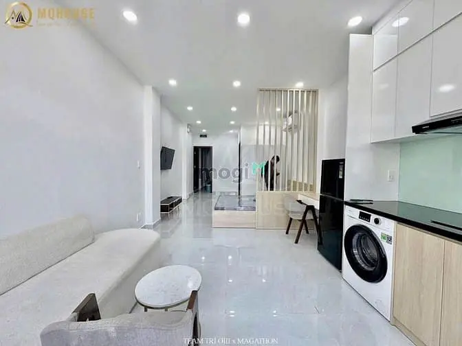 Studio Balcony 1Pn Full Nội Thất Thang Máy Hầm Xe Gần Metro Tân Cản