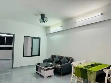 C/C 10A Trần Nhật Duật Căn 2P Ngủ,Nội Thất, Giá 11Tr/Tháng