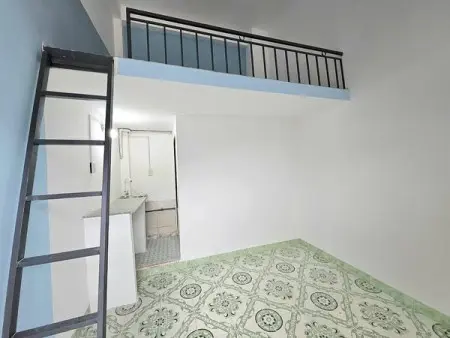 Phòng Gác Cao Thoáng Nguyễn Tri Phương, Dĩ An Giờ Thoải Mái, Dãy Ít Phòng