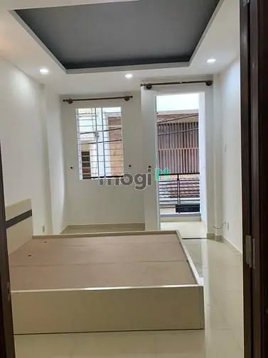 Nhà Hẽm Xe Hơi Cầu Kho Q1 - 32 M2 ( 3.2 X 10 ) 3 Tầng, 3 Pn + 3 Wc