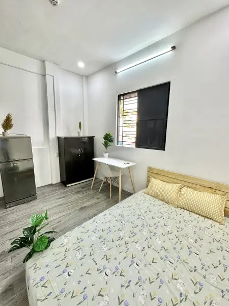 Phòng Full Nội Thất Cửa Sổ Hoàng Sa Q3