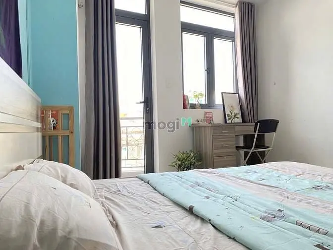 Studio Balcony Thang Máy Hầm Xe Bảo Vệ Full Nội Thất Phan Đình Phùng