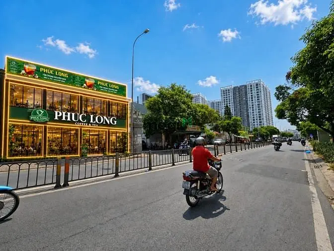 Cho Thuê Góc 2Mt Hoà Bình - Phúc Long Cũ - Ngang 20M, Sân Rộng Rãi