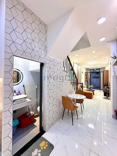 [ 4.3 Tỷ] Nhà 4 Tầng - 4Pn - 2 Mặt Hẻm Trước Sau Thoáng
