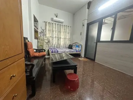 Nhà Còn Trống Phòng Tầng Trệt Cho Thuê