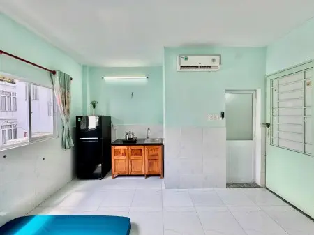 Phòng Đẹp Đón Nắng Full Tiện Nghi Ngay Bờ Kè Hoàng Sa Gần Co.opmart Nhiêu Lộc