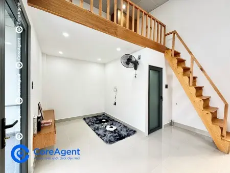 Duplex Full Ban Công – Ngay Ngã Tư Thủ Đức – Xa Lộ Hà Nội | Phòng Mới Xây