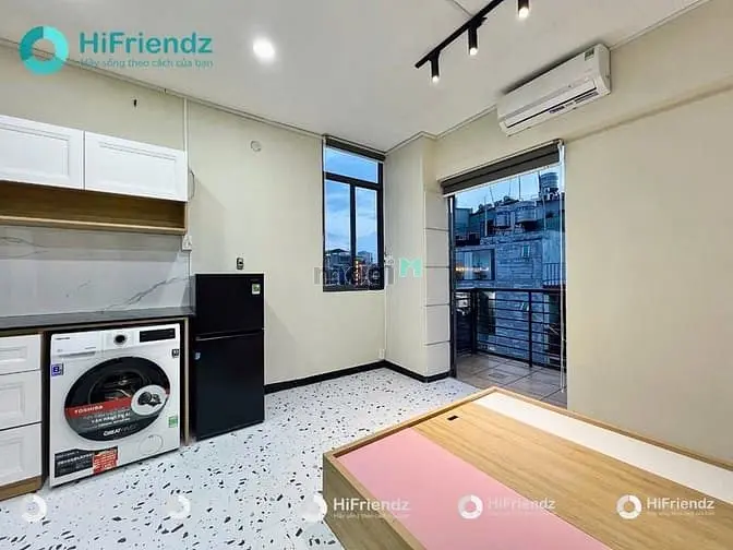 Studio Balcony Full Nội Thất Ngay Khu Ẩm Thực Phan Xích Long