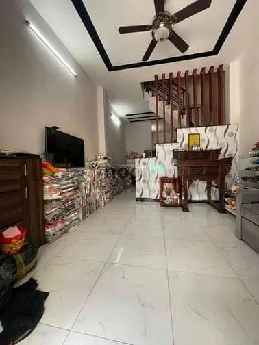 Bán Nhà 2 Tầng Sát Mặt Tiền Lạc Long Quân - 48M2 - Oto Đậu Cửa - 6X Tỷ