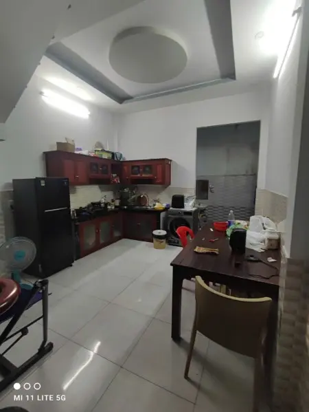 Cho Thuê 1 Phòng Trong Nhà Nguyên Căn 120M2, Điện Nước Giá Nhà Nước, Có Sẵn Nội Thất Đầy Đủ
