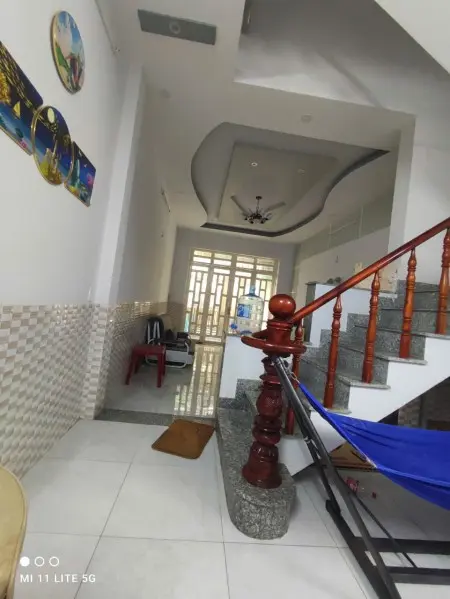 Cho Thuê 1 Phòng Trong Nhà Nguyên Căn 120M2, Điện Nước Giá Nhà Nước, Có Sẵn Nội Thất Đầy Đủ