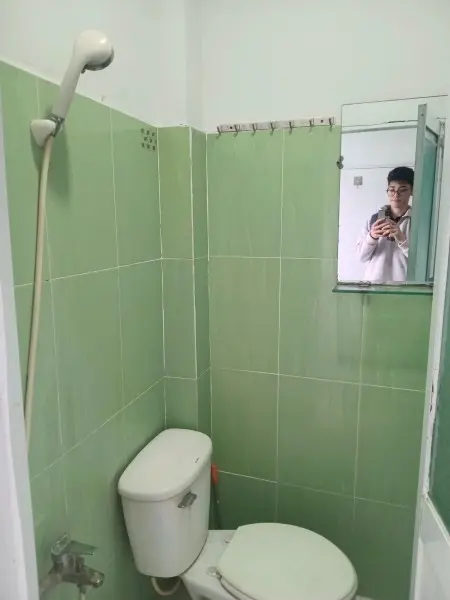 Cho Thuê Phòng 3Tr3 Cửa Sổ Trời Gần Trường Đại Học Ueh / Văn Hiến